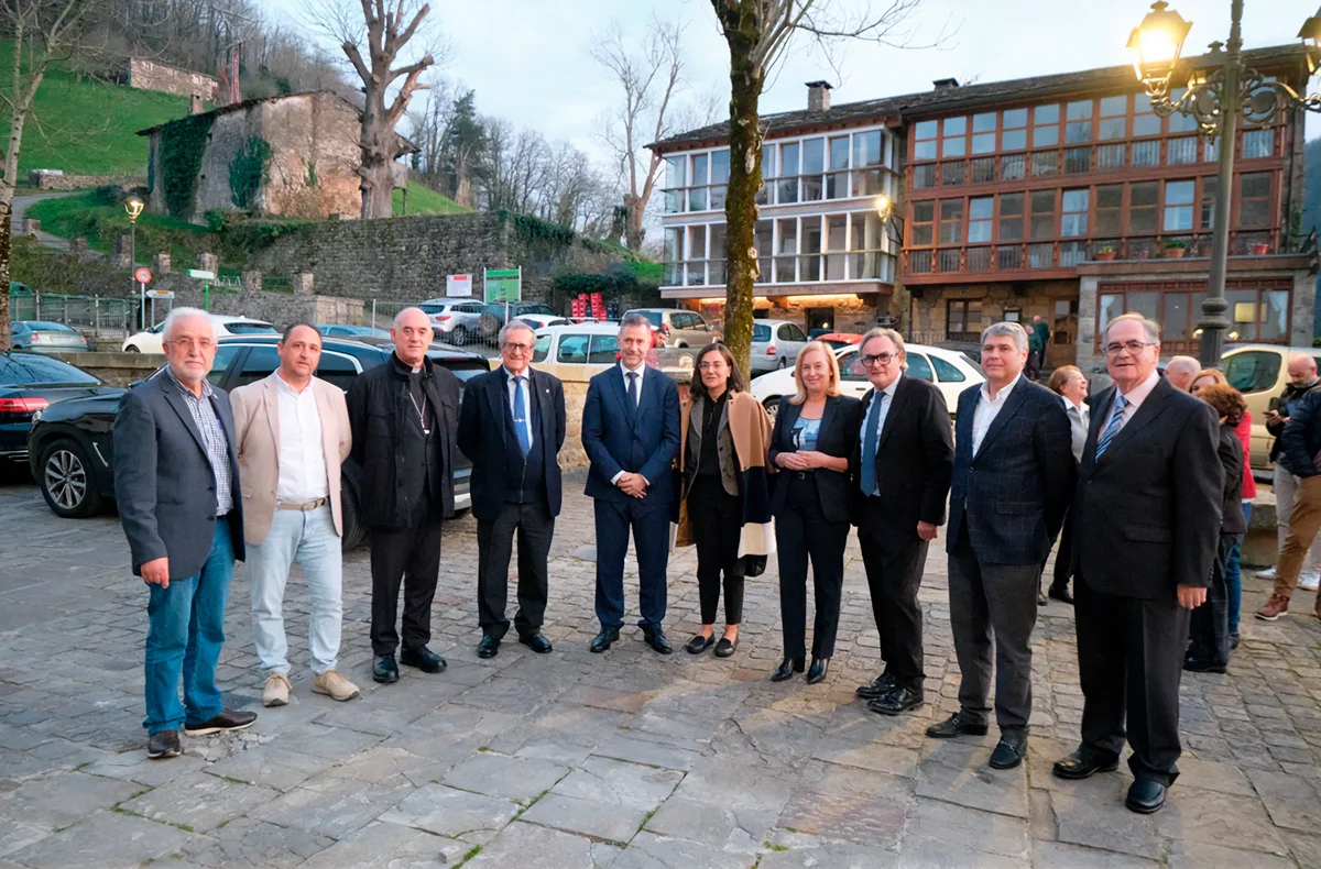Las Letras de Cantabria reconocen a «uno de los grandes intelectuales de España»