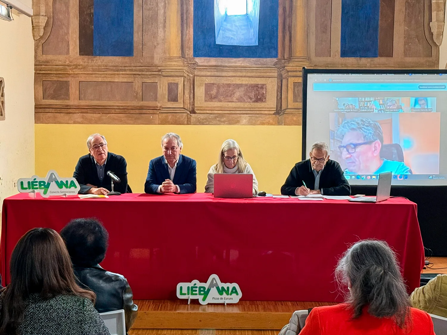 Las Asociaciones de Escritoras y Escritores, reunidas en Potes, aprobaron el
